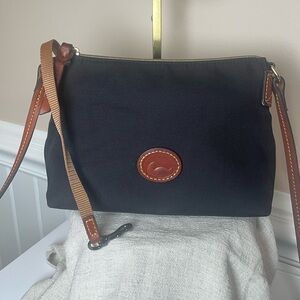 Dooney & Bourke Nylon Crossbody Pouchette 3.5in H x 8in L-25 in bag drop